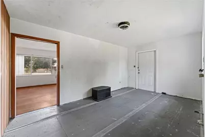 122 Evergreen Rd, North Fort Myers, FL 33903 - Photo 11