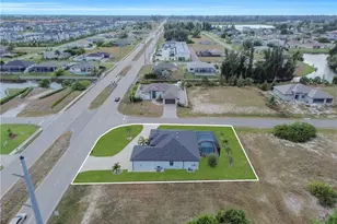 24 Chiquita Blvd S, Cape Coral, FL 33991 - Photo 3