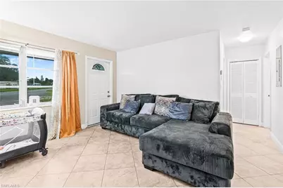 1099 Vineyard Pl, Lehigh Acres, FL 33936 - Photo 9