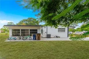 1099 Vineyard Pl, Lehigh Acres, FL 33936 - Photo 25