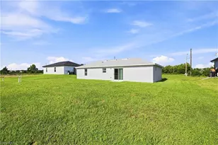 737 Ferguson Ave S, Lehigh Acres, FL 33974 - Photo 41