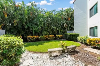 592 Beachwalk Cir #105, Naples, FL 34108 - Photo 19