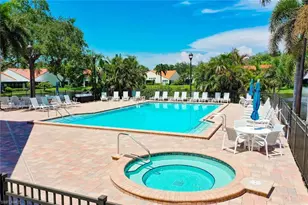 592 Beachwalk Cir, Naples, FL 34108 - Photo 7