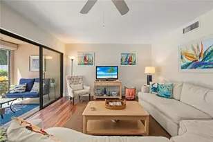 592 Beachwalk Cir, Naples, FL 34108 - Photo 39
