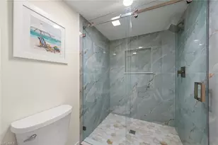 592 Beachwalk Cir, Naples, FL 34108 - Photo 21