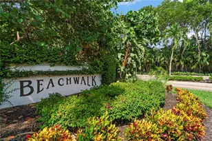 592 Beachwalk Cir, Naples, FL 34108 - Photo 25