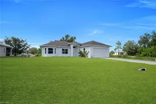 856 William Denver St, Lehigh Acres, FL 33974 - Photo 3