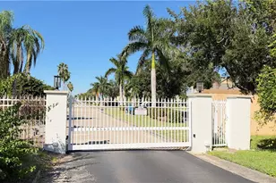 132 Pinebrook Dr, Fort Myers, FL 33907 - Photo 33