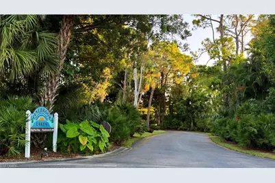 132 Pinebrook Dr, Fort Myers, FL 33907 - Photo 3