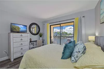 4647 SE 17th Pl #105, Cape Coral, FL 33904 - Photo 27