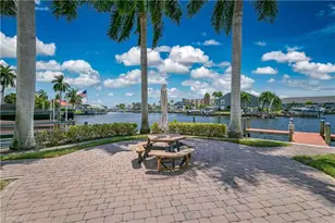 4647 SE 17th Pl, Cape Coral, FL 33904 - Photo 35