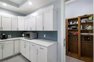 1252 Biltmore Dr, Fort Myers, FL 33901 - Photo 9