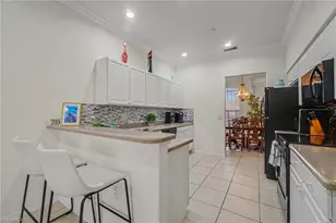 10011 Sky View Way, Fort Myers, FL 33913 - Photo 11