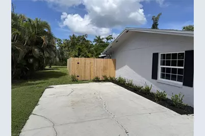 16600 Arbor Ridge Dr, Fort Myers, FL 33908 - Photo 3