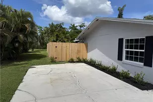 16600 Arbor Ridge Dr, Fort Myers, FL 33908 - Photo 3