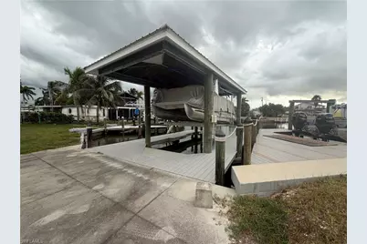 3881 Areca Dr, Other, FL 33956 - Photo 7