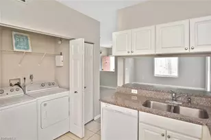 6400 Aragon Way, Fort Myers, FL 33966 - Photo 7