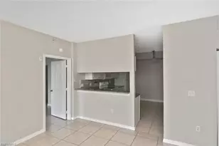 6400 Aragon Way, Fort Myers, FL 33966 - Photo 9