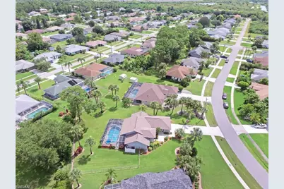 2610 Elva Pl, Lehigh Acres, FL 33971 - Photo 3