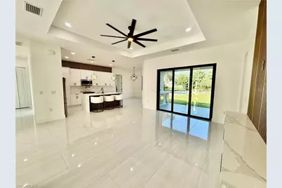 805 Lincoln Ave, Lehigh Acres, FL 33972 - Photo 9