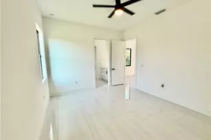 805 Lincoln Ave, Lehigh Acres, FL 33972 - Photo 27