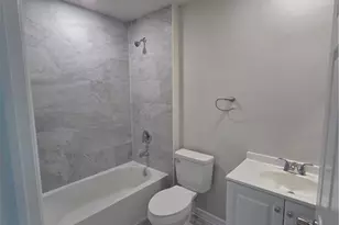 1418 SE 1st Pl, Cape Coral, FL 33991 - Photo 5