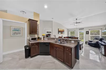 2724 Miracle Pkwy, Cape Coral, FL 33914 - Photo 9