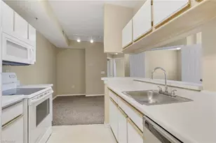 6321 Aragon Way, Fort Myers, FL 33966 - Photo 21
