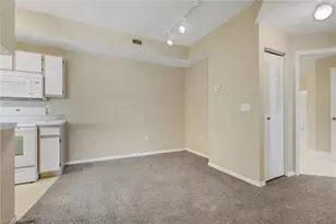 6321 Aragon Way, Fort Myers, FL 33966 - Photo 9