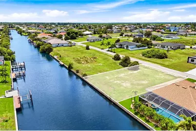 2350 NW 37th Pl, Cape Coral, FL 33993 - Photo 3