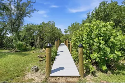 15636 Light Blue Cir, Fort Myers, FL 33908 - Photo 45