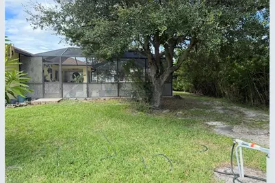 3009 NE 7th Pl, Cape Coral, FL 33909 - Photo 5