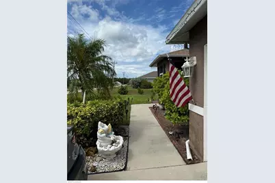 3009 NE 7th Pl, Cape Coral, FL 33909 - Photo 3