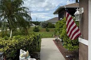 3009 NE 7th Pl, Cape Coral, FL 33909 - Photo 3