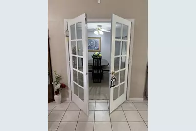 3009 NE 7th Pl, Cape Coral, FL 33909 - Photo 11