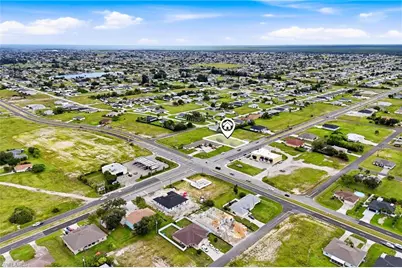 1612 Andalusia Blvd, Cape Coral, FL 33909 - Photo 5
