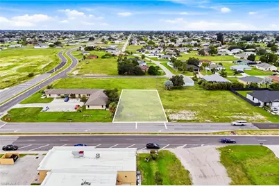1612 Andalusia Blvd, Cape Coral, FL 33909 - Photo 3