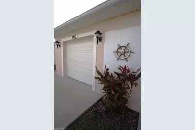 1310 SW 7th Ct, Cape Coral, FL 33991 - Photo 17