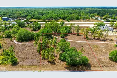 1407 Robert Ave, Lehigh Acres, FL 33972 - Photo 5