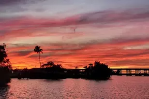 309 Shoreland Dr W, Fort Myers, FL 33905 - Photo 15