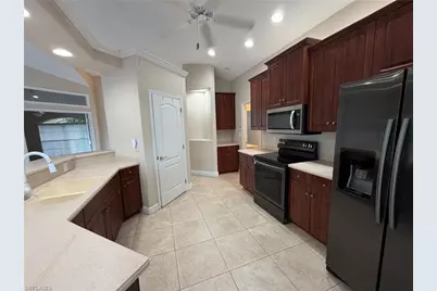 2015 NE 10th Ave, Cape Coral, FL 33909 - Photo 9