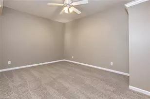 10453 Washingtonia Palm Way, Fort Myers, FL 33966 - Photo 17