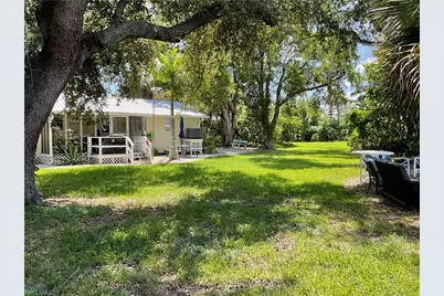 3300 6th Ave, Saint James City, FL 33956 - Photo 13