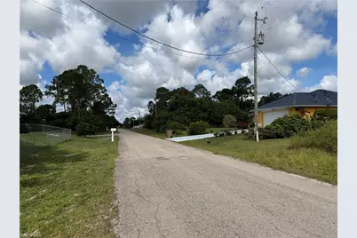2902 46th St SW, Lehigh Acres, FL 33976 - Photo 11
