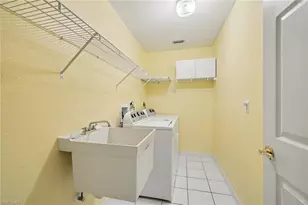 511 Trafalgar Pkwy, Cape Coral, FL 33991 - Photo 25