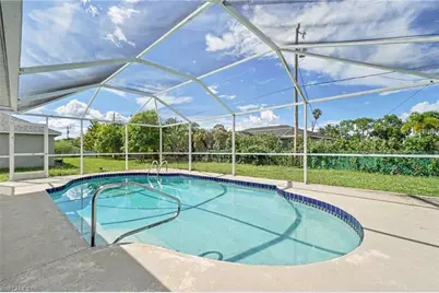 511 Trafalgar Pkwy, Cape Coral, FL 33991 - Photo 31