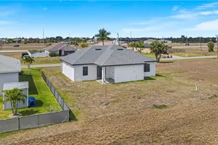 1633 NW 31st Pl, Cape Coral, FL 33993 - Photo 29