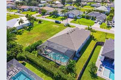 113 SW 33rd Pl, Cape Coral, FL 33991 - Photo 35