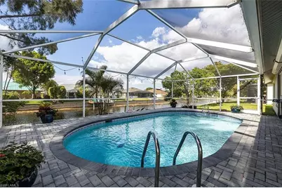 313 SE 23rd Ter, Cape Coral, FL 33990 - Photo 5