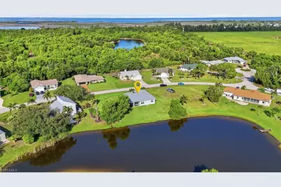 4507 Lake Heather Cir, Saint James City, FL 33956 - Photo 7